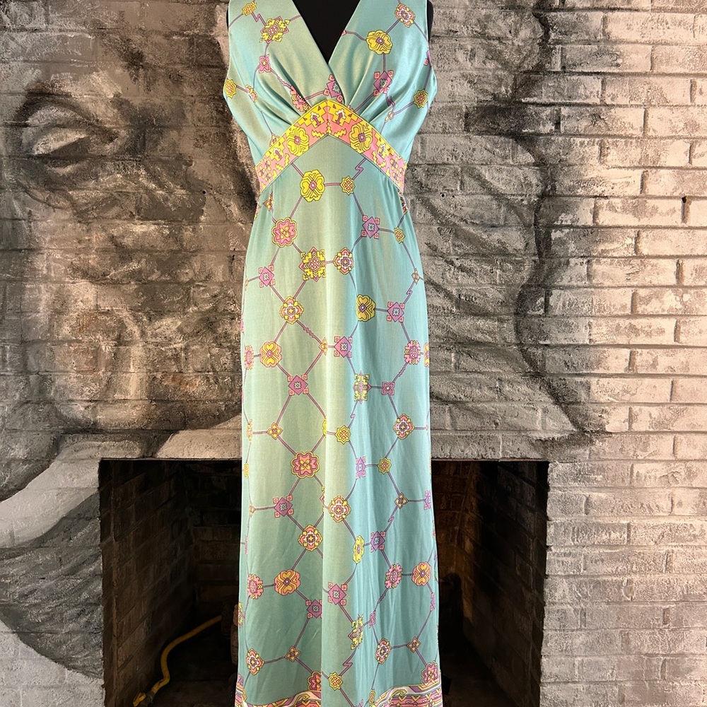 Elegant Floral Maxi Dress